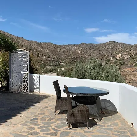 Cactus & Almonds Beautiful Hideaway