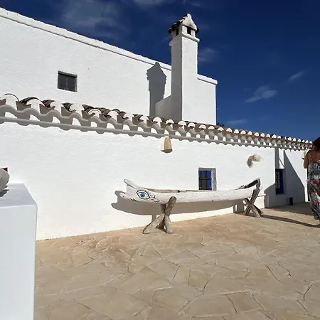 Cactus & Almonds Beautiful Hideaway Holiday home